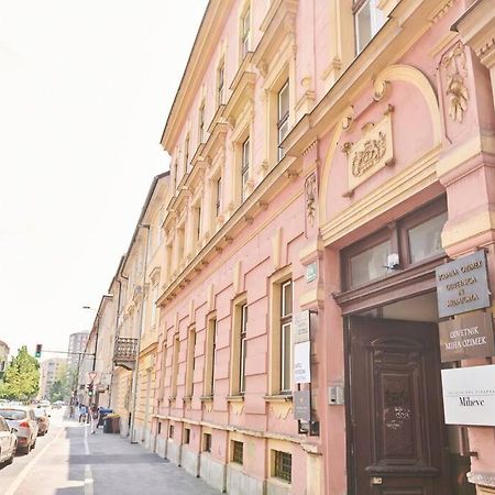 White Bliss Hideaway Apartment Ljubljana Luaran gambar