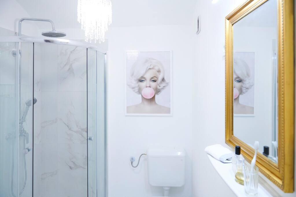 White Bliss Hideaway Apartment Ljubljana Luaran gambar